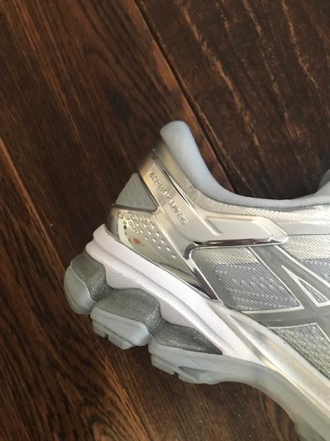 Asics gel kayano hot sale 26 platinum review