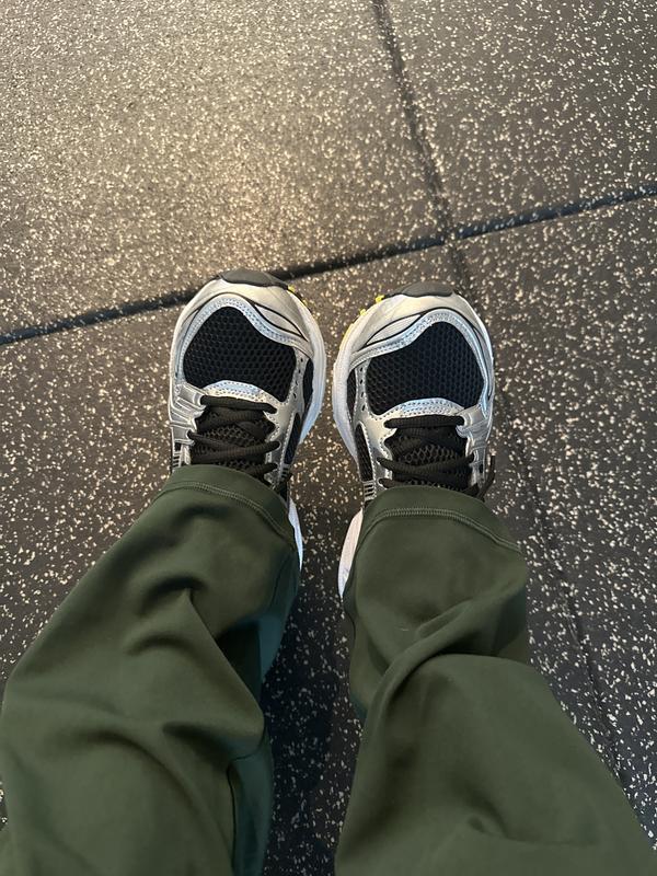 GEL-KAYANO 14
