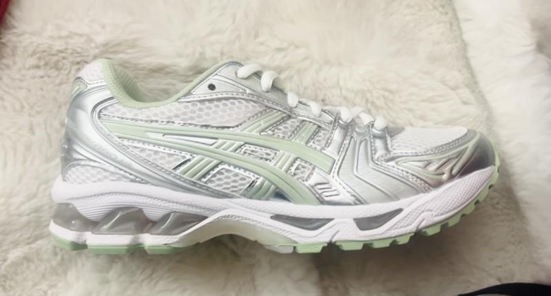 Women's GEL-KAYANO 14 | White/Moonrock | Sportstyle Shoes | ASICS