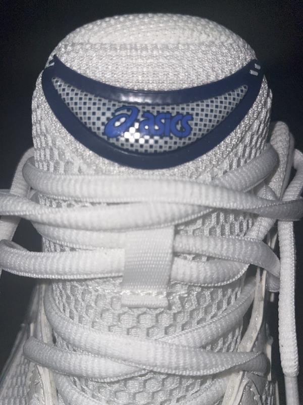 Close ups (Worn once)