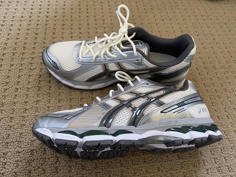 GEL-KAYANO 12.1 | Unisex | Cream/Smoke Grey | Sportstyle Shoes