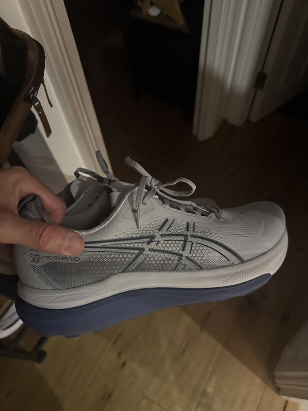 GEL-KAYANO 33 | Men | White/Energy Aqua | Running Shoes | ASICS