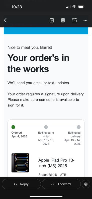 It asking for a review but my order status never changed