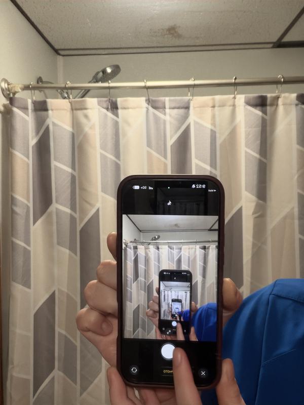 Hard to see but it doesn’t fit the edge completely on the right side of the phone