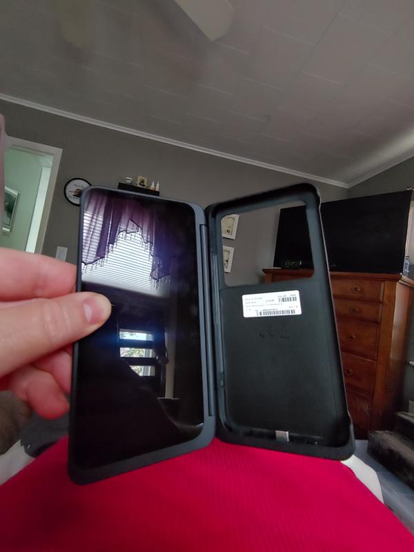Dual screen case opened