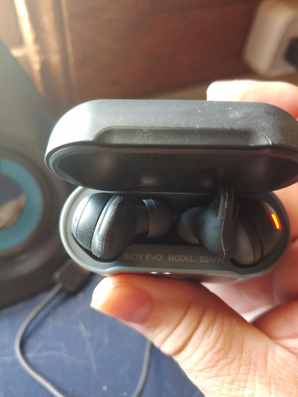Can't close the charging case. Left piece doesn't stay seated