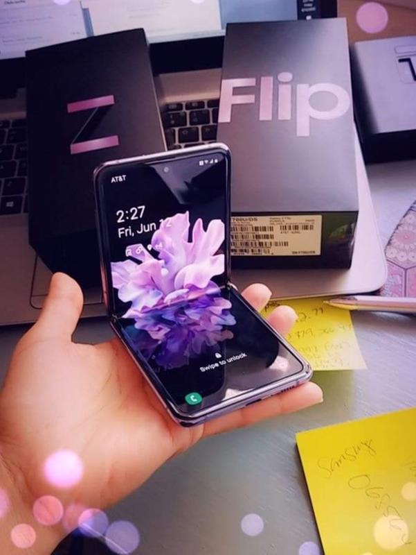 Beautiful  big phone when opened