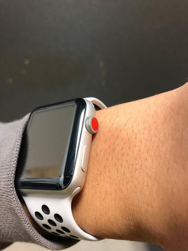 Apple Watch Series 3 (Nike+ Cellular/GPS)
