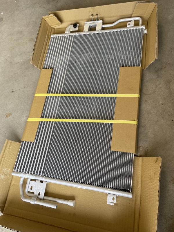 ごーどん Denso 477-0782 A/C Condenser Fits select: 2006-2011 FORD