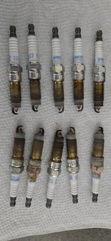 thumbnail image 2 of 8 Pack SP-509 / HJFS-24FP Platinum Spark Plugs – Direct Fit For Ford (Motorcraft OE) 2 of 6
