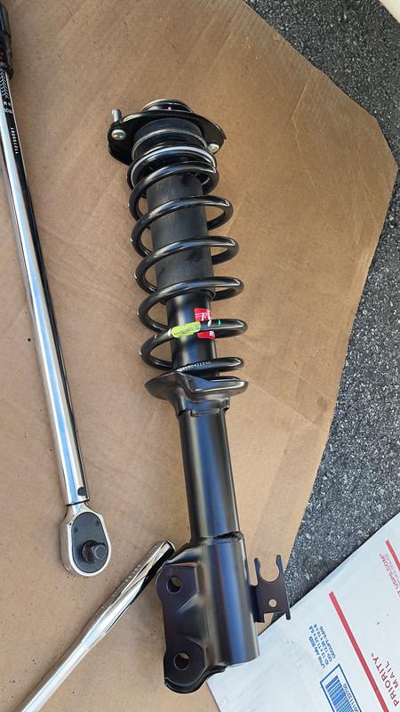 KYB Excel-G Suspension Strut 3320043