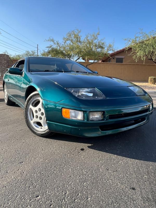 Plus terminal and vent hole