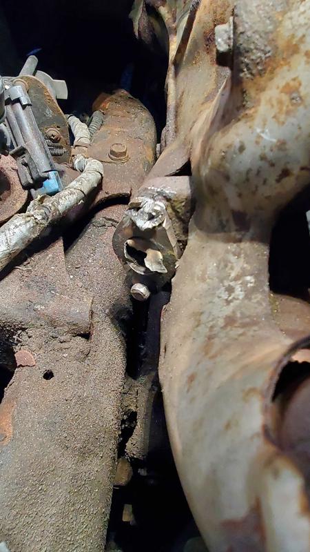 10mm aluminum  bolt.