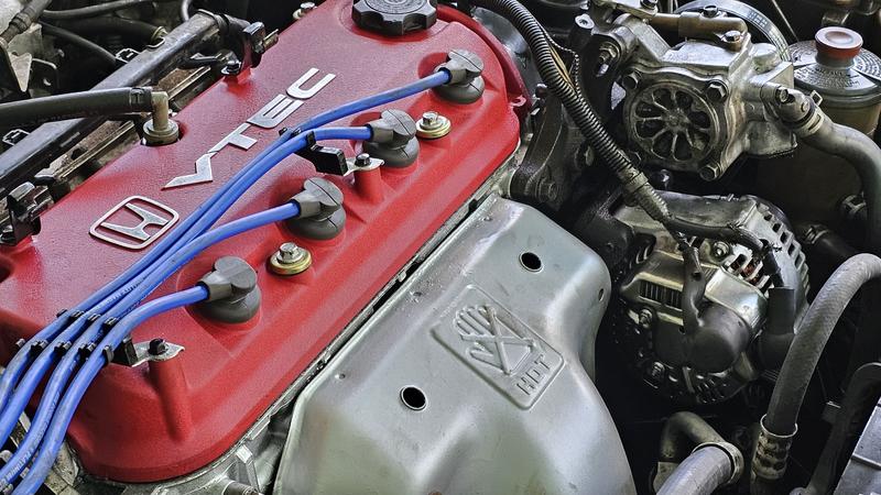 VHT High Temp Engine Enamel – Universal Aluminum, 550°F, 6-Pack (VHTSP127), Made In USA