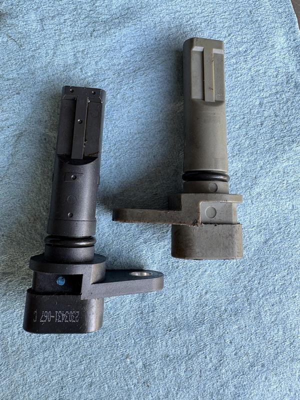 さな GM Genuine Parts Engine Crankshaft Position Sensor 213-1578 | AutoZone