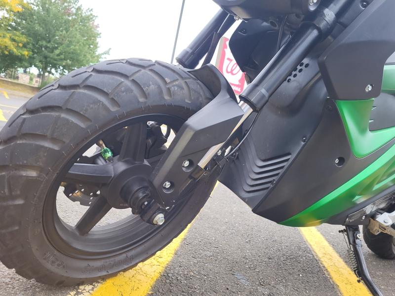 XRACING Automotive Grenade Green Valve Stem Cap