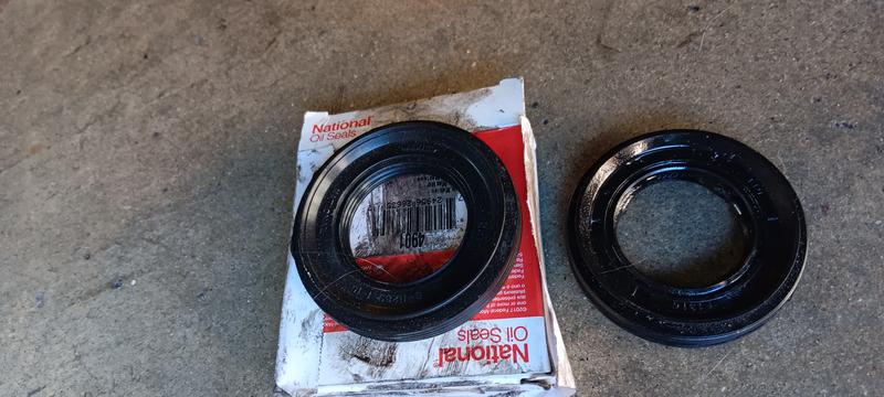 Duralast Seal 223543 | AutoZone