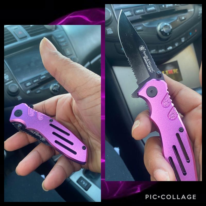 Smith & Wesson Pink Handle Knife