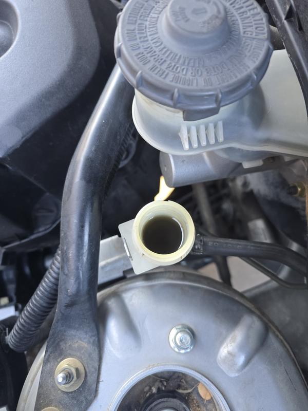 Mitsubishi OEM Style Clutch Fluid Reservoir For 90-99 Eclipse Talon Laser Sebring Avenger – New Reproduction