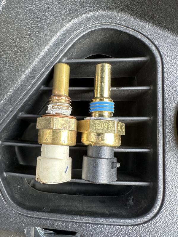 ACDelco 15-50304 Professional Engine Coolant Temperature Sensor - View #10
