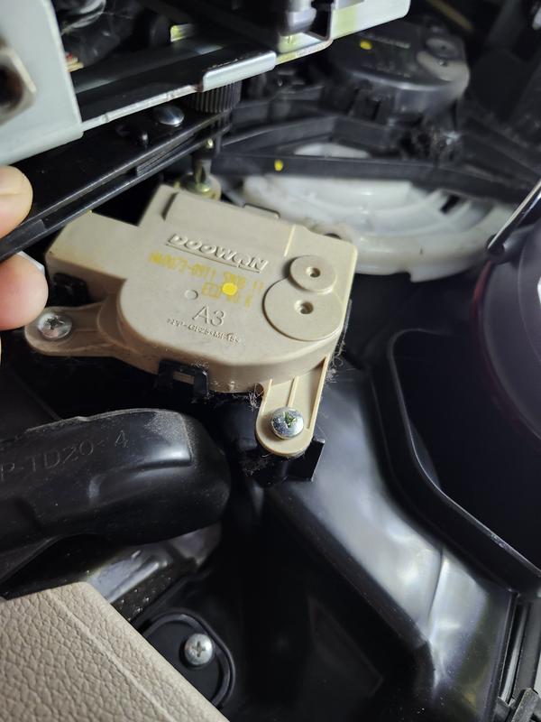 Duralast HVAC Air Door Actuator 604-329 | AutoZone