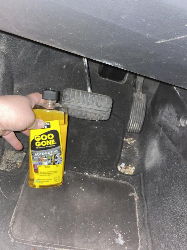 Goo Gone Automotive Bottle 16oz (473ml) - Safe on Automative Interior and  Exterior, Remove Stickers On Your Car Windshield/Windows, and Even Bird  Droppings!