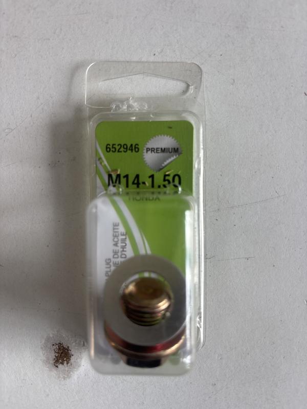 Needa Parts Engine Oil Drain Plug 652946 | AutoZone