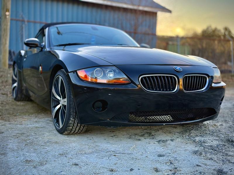 The rear end of my Z4 after driving ~200 miles, works well to keeps dust and debris off pretty good