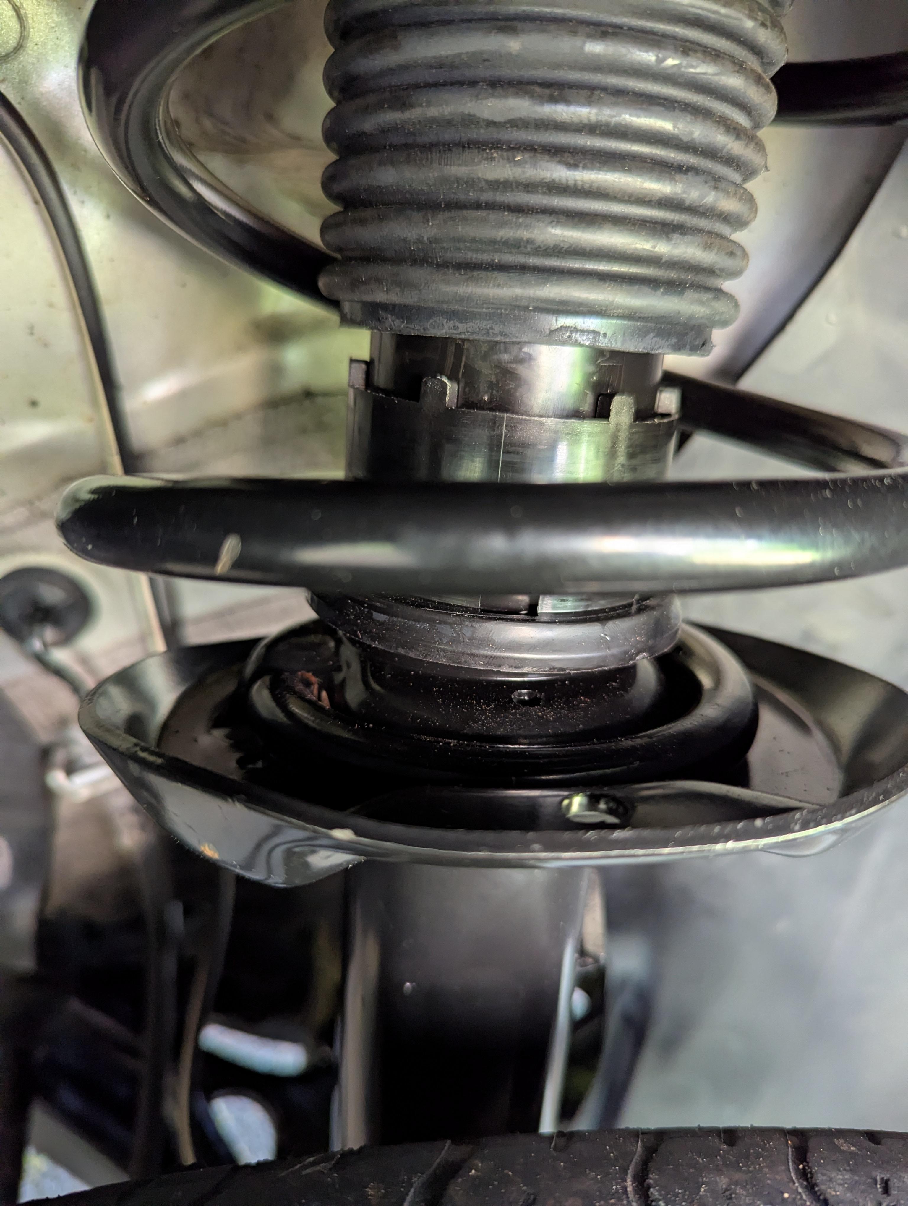 ステーシ　ラブラット　6.0 Duralast Suspension Strut and Coil Spring Assembly LS33-80861B