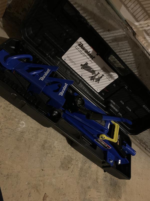 Duralast 2.5 Ton Jack and Stands Kit Reviews