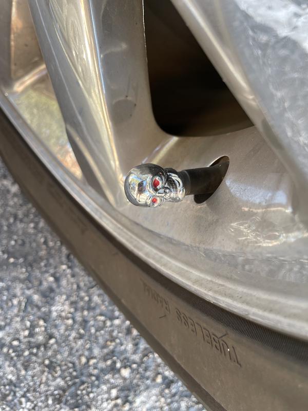 XRACING Chrome Skull Valve Stem Cap 4 Pack Reviews