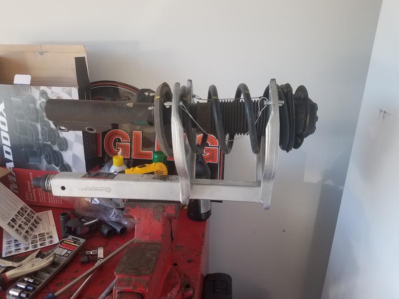 PowerBuilt Strut Coil Compressor Reviews