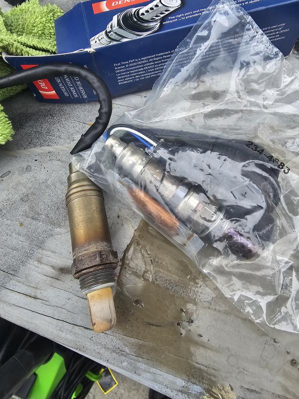 「のぶた」　確認用 Denso Exact Fit Oxygen Sensor 234-4672