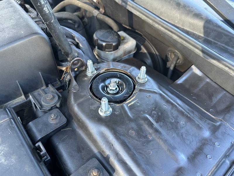 Duralast Suspension Strut and Coil Spring Assembly LS33-80861B Duralast Suspension Strut and Coil Spring Assembly LS33-80861B