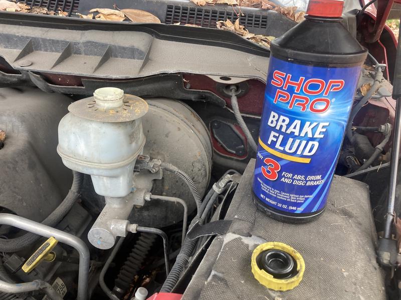 ShopPro DOT 3 Brake Fluid 32oz