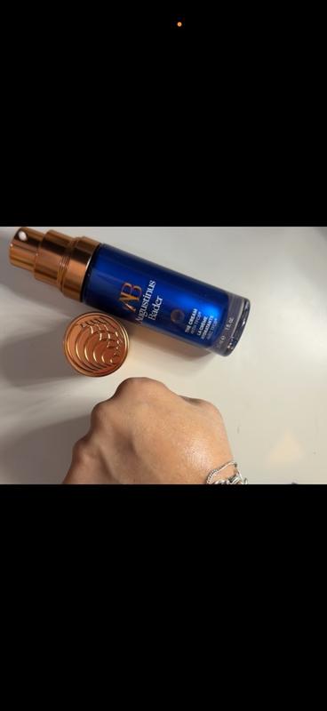 Customer carousel item 4.