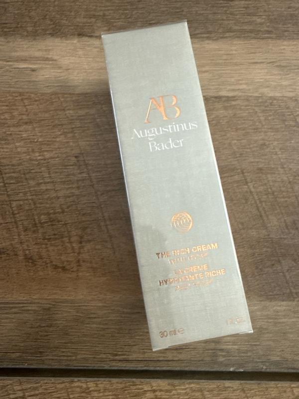 Customer carousel item 1.