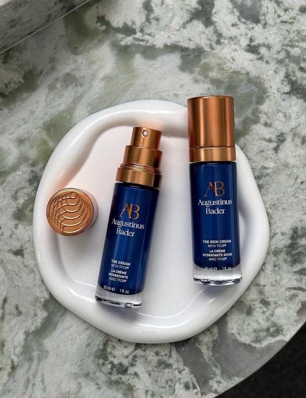 Customer carousel item 3.