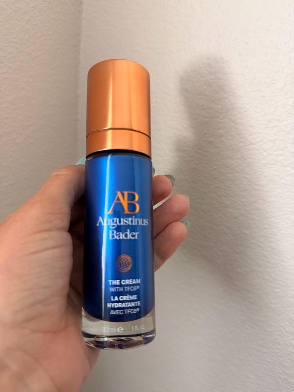 Customer carousel item 12.