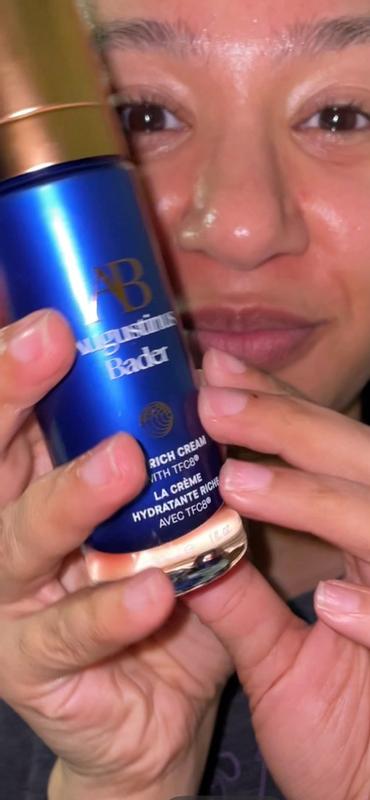 Customer carousel item 2.