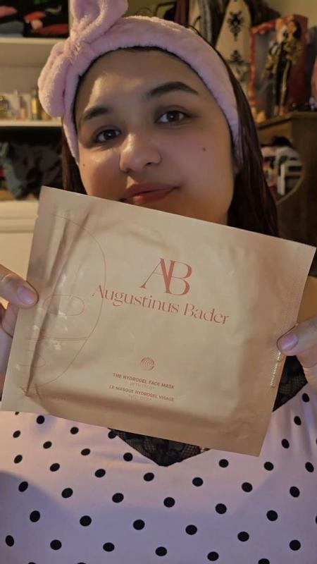 Customer photo for "It moisturize my face!"