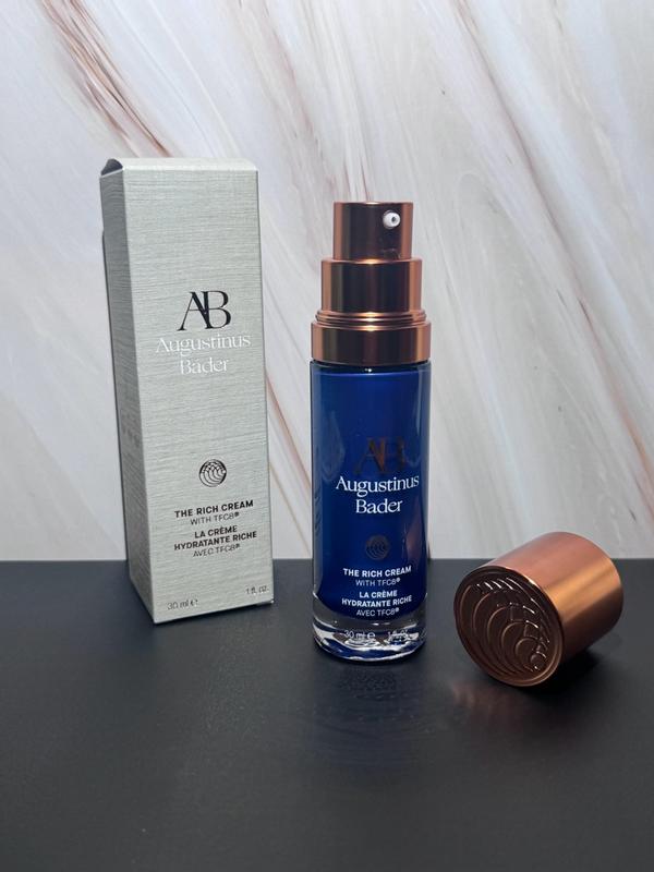 Customer carousel item 11.