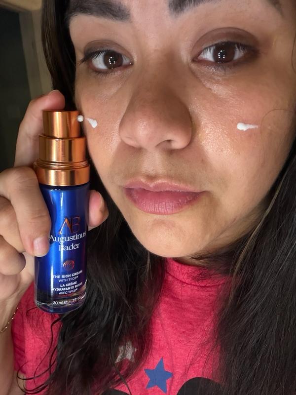 Customer carousel item 10.