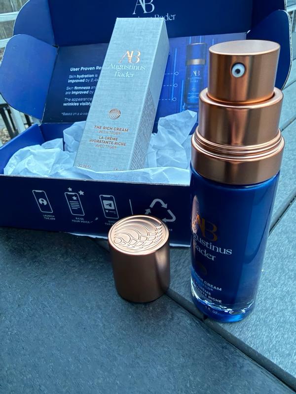 Customer carousel item 5.