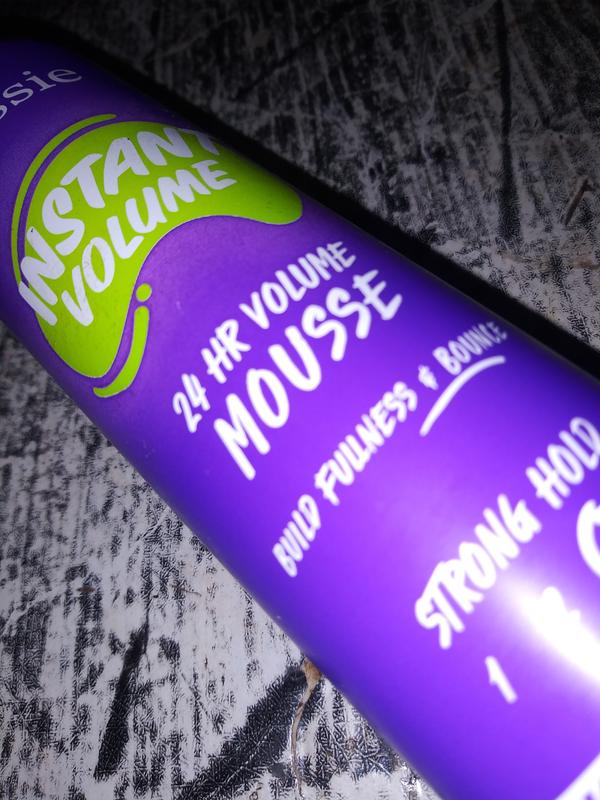 Instant Volume Mousse with Bamboo & Kakadu Plum | Aussie