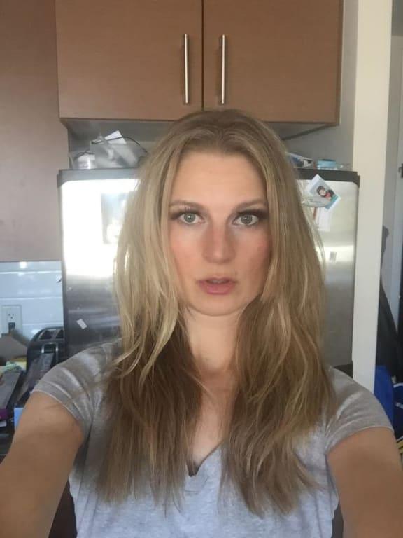 Customer photo for "Nice Hydrating Oil For Coloured, Fine Hair"