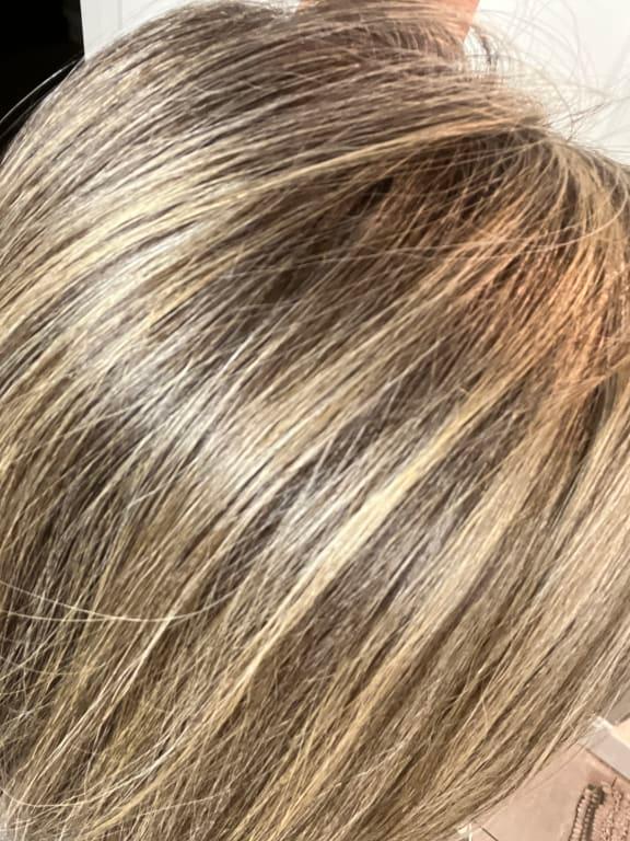 Customer photo for "Really a good product; leaves hair feeling healthy and soft"