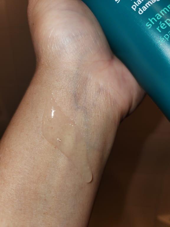 Customer photo for "Cleans well, herbal scent"