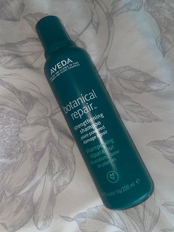 Customer photo for "I LOVE THIS SHAMPOO!"
