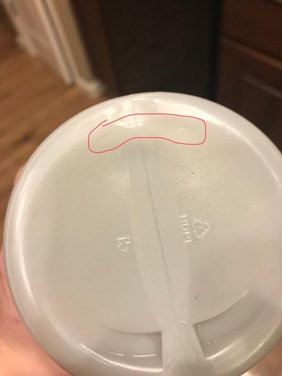 Customer photo for "Damaged bottle"